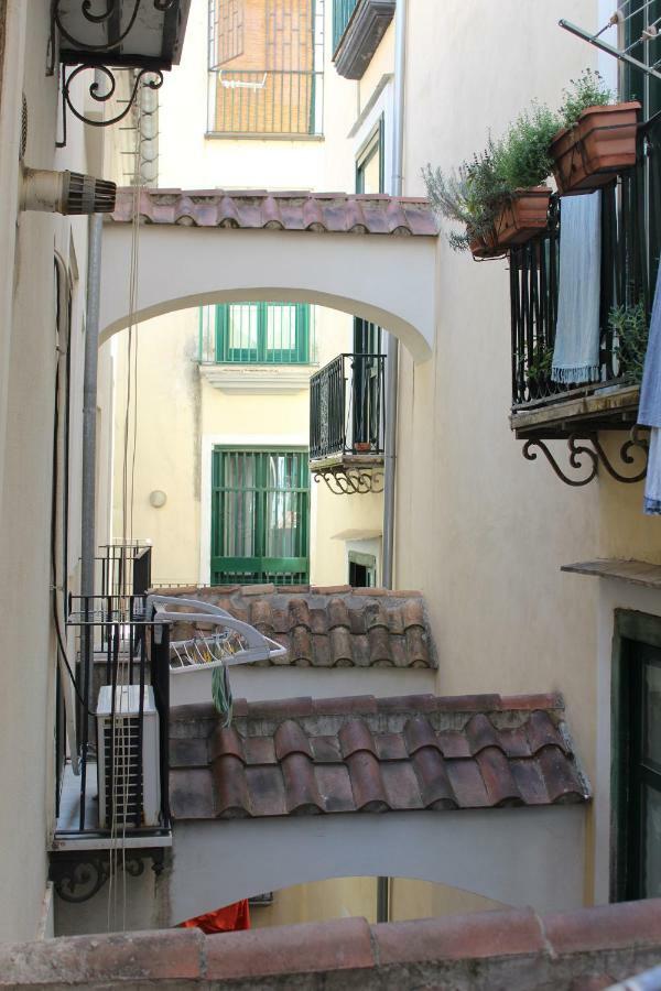 Apartamento Arcadia 55 Salerno Exterior foto