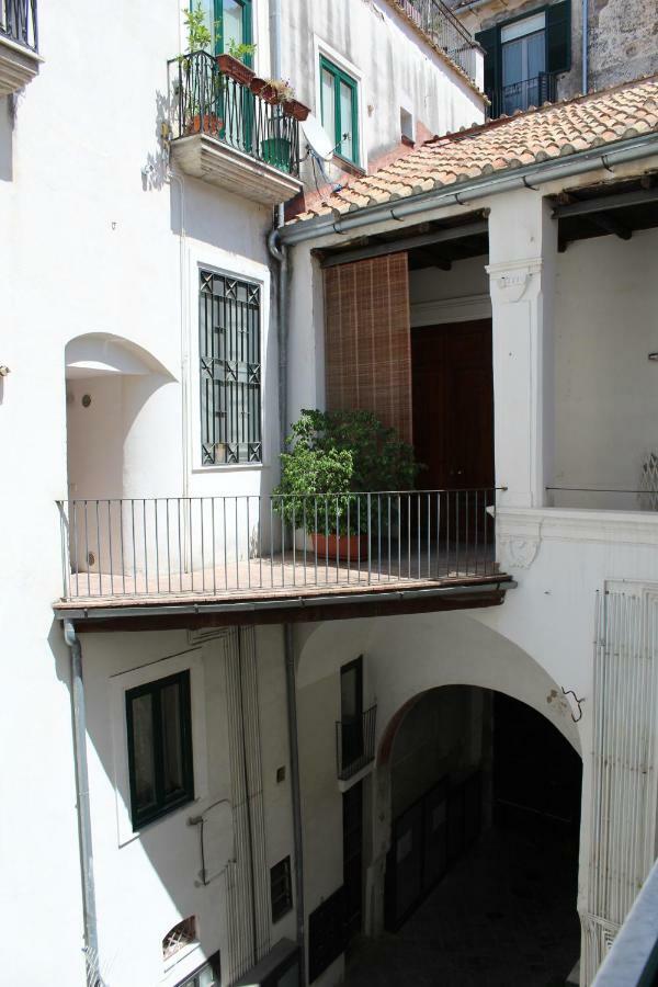 Apartamento Arcadia 55 Salerno Exterior foto